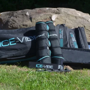 Horseware IceVibe Gamaschen 2.0 Produktübersicht. 2 Gamaschen mit Vibrationselement, Kühleinlagen, Kühltasche und Transportgamschen